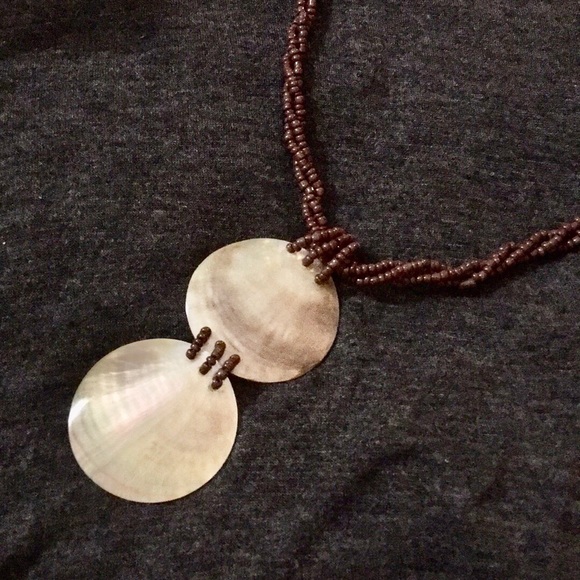 Shell Mother of Pearl Brown Beaded Button Necklace - Picture 3 of 5